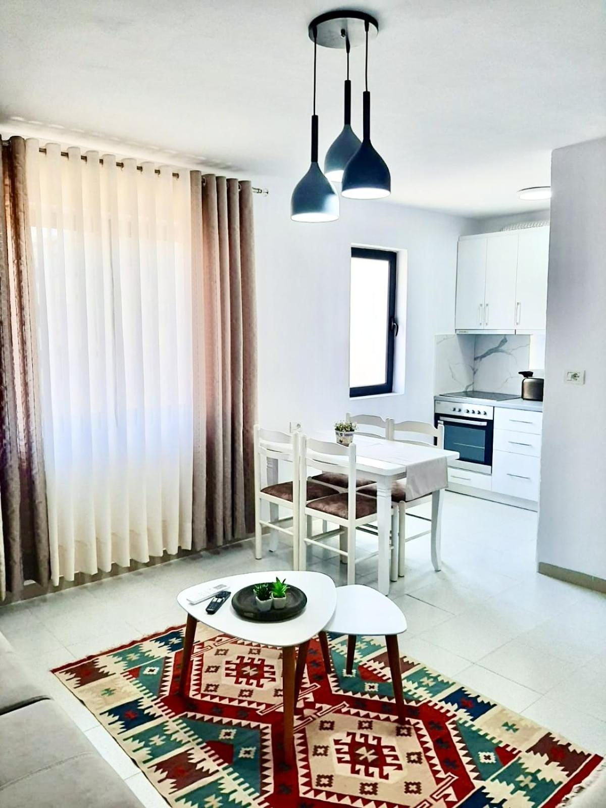 Koli Apartament Берат Екстер'єр фото