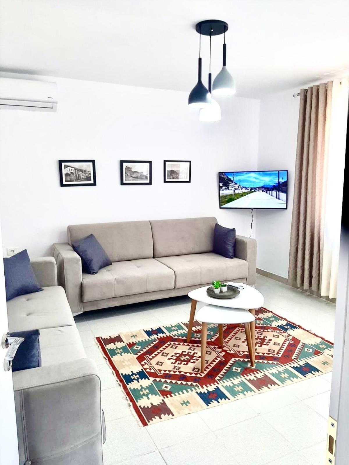 Koli Apartament Берат Екстер'єр фото